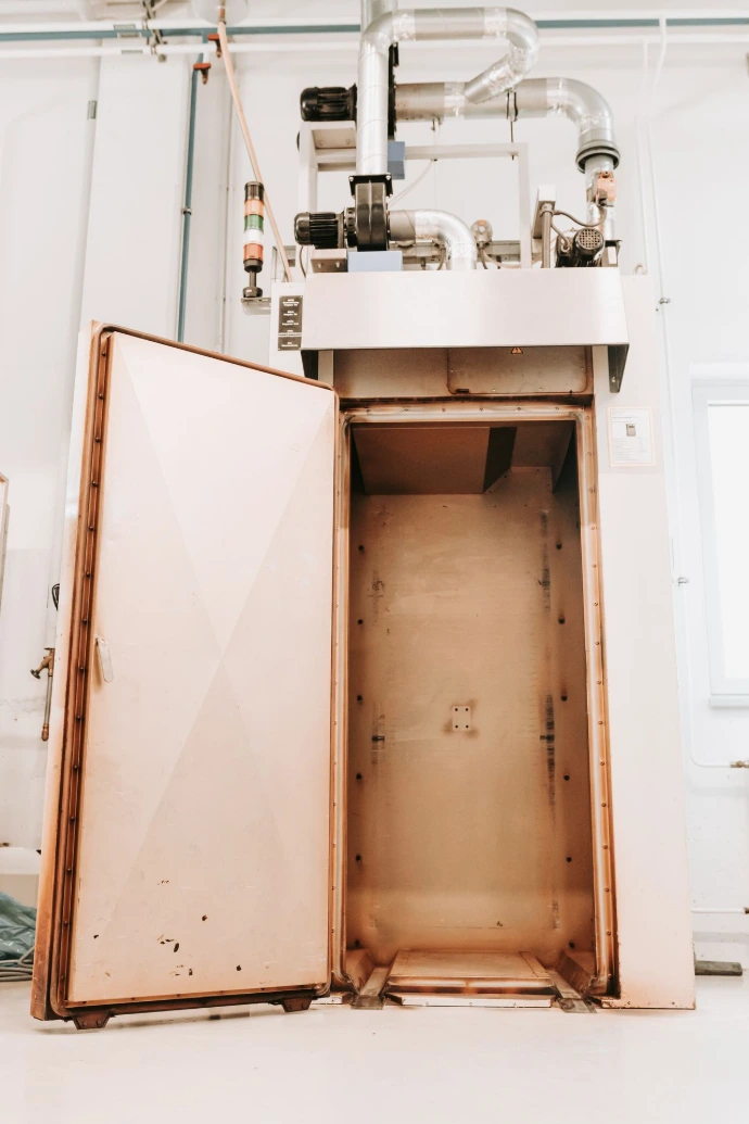 Support Mitarbeiter Lackieren PE12: Einblick in den Arbeitsbereich bei AERO-COATING